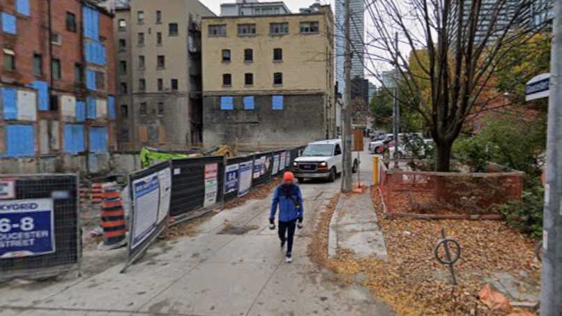 8 Gloucester St Parking