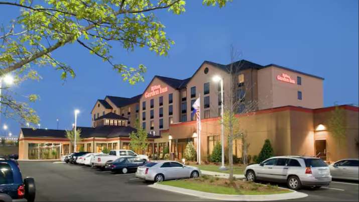 Hilton Garden Inn PNS Airport Parking 