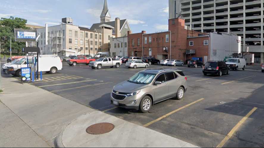 113 Luck Avenue Southwest Parking