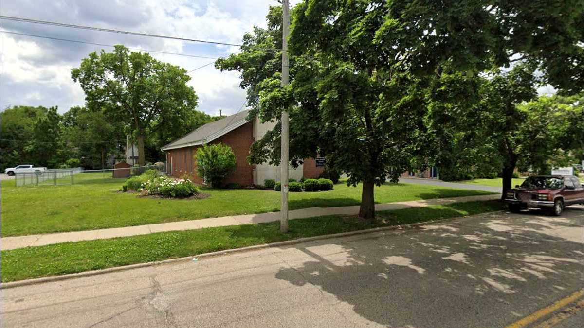 New Apostolic Church - 516 W Grand Avenue Parking