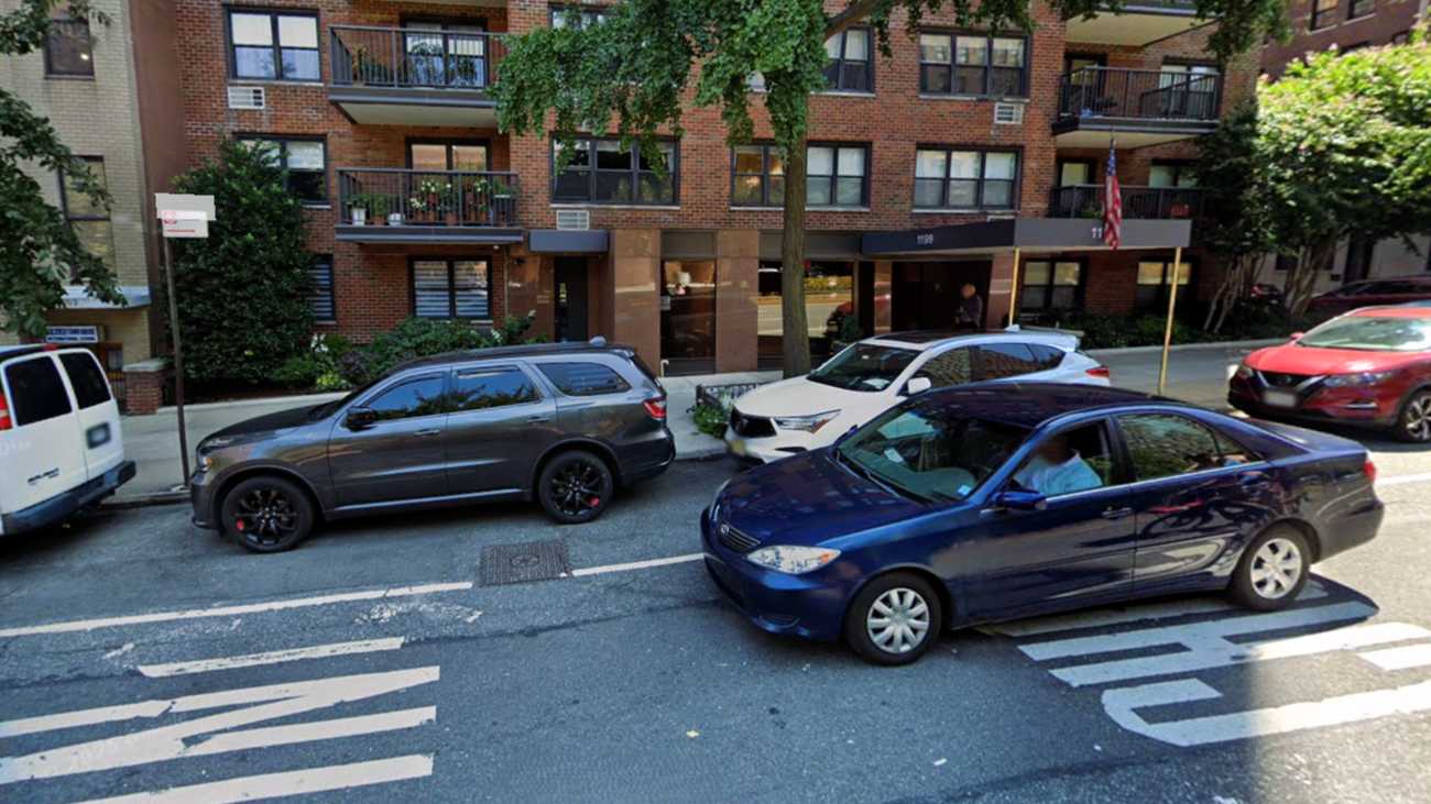 1199 Park Ave Parking