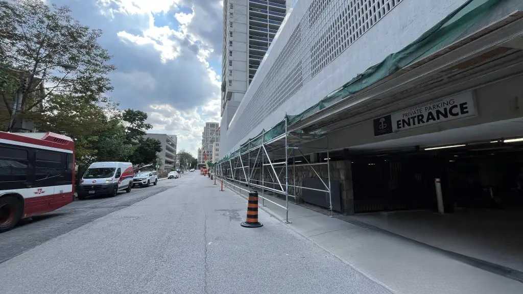 40 Pleasant Blvd Parking