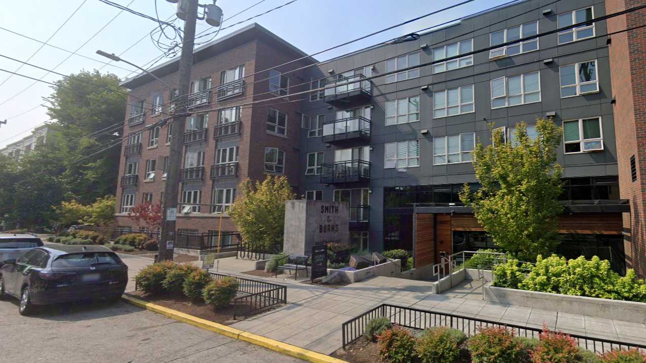 4455 Interlake Ave North Parking