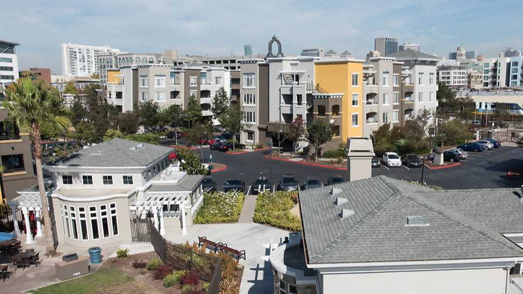 101 Embarcadero Parking - Lot