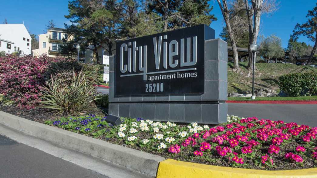 25200 Carlos Bee Blvd Parking