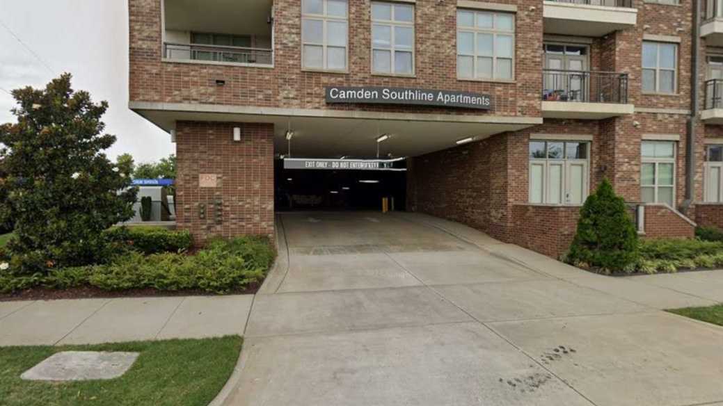 2300 South Blvd_Camden Parking