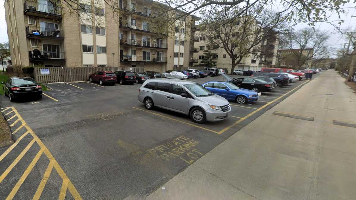 434 Elmwood Ave Parking