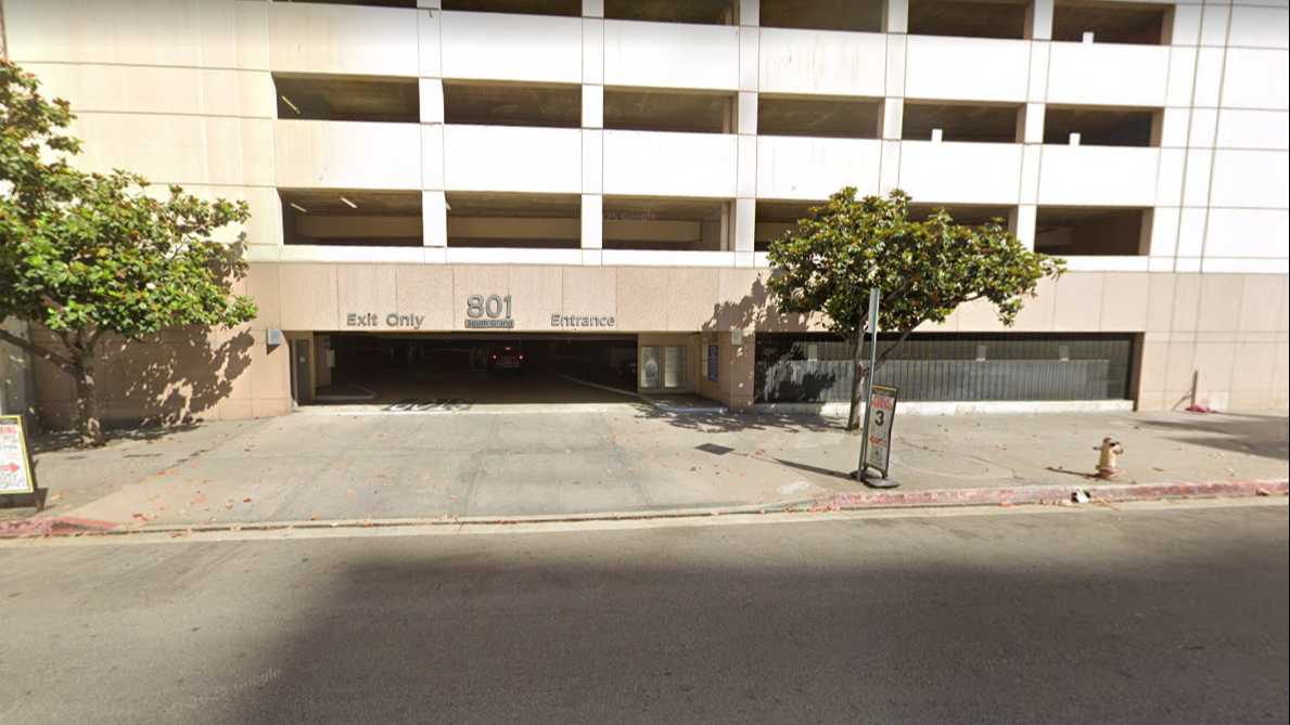 801 S Grand Ave Parking