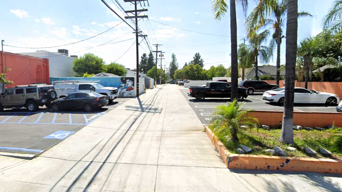 2011 N Buena Vista St Parking