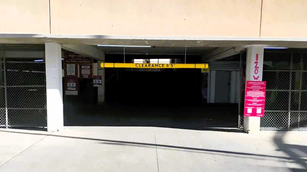 200 S Santa Fe St. (120 W San Antonio Ave.) - Garage (Lot 501)