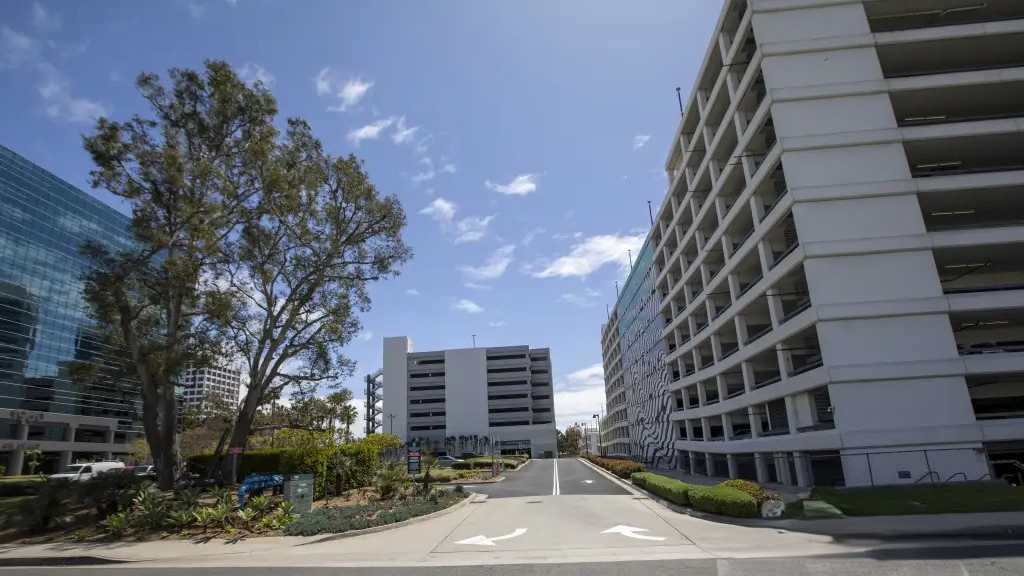 1964 E Grand Ave - 1960 E Grand Avenue Garage