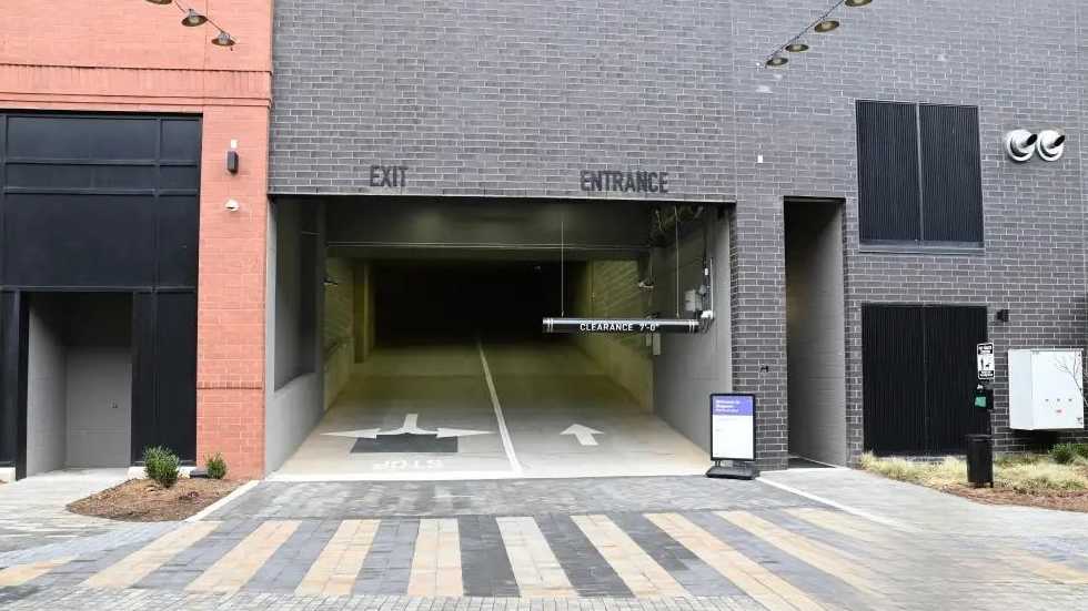 (M)120 E Kingston Ave. - 1714 S Blvd. Garage