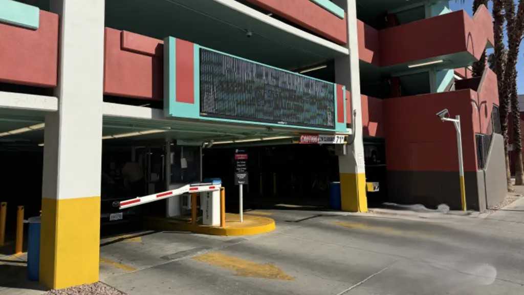 707 E Ogden Ave. - El Cortez Garage