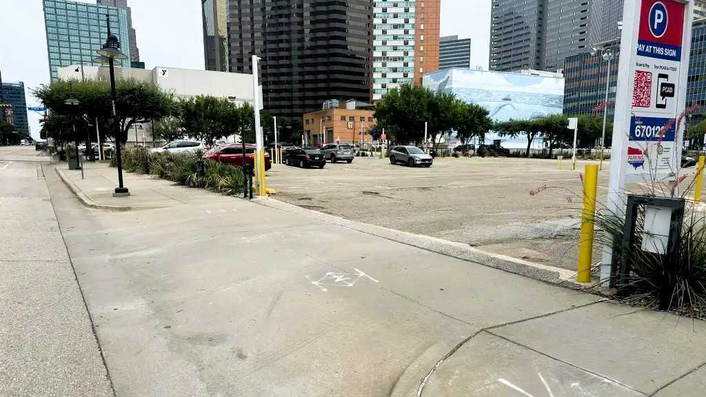 Lot 122- 601 N Field