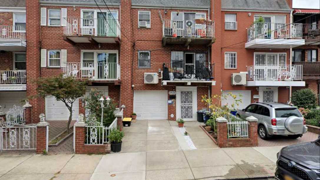 8428 60th Rd Parking