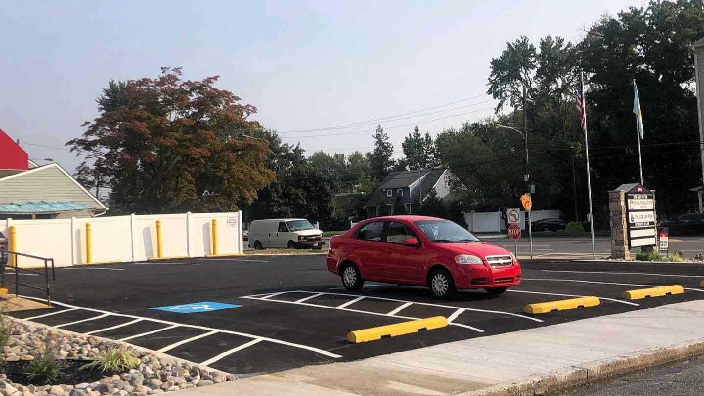 9200 Academy Road Parking