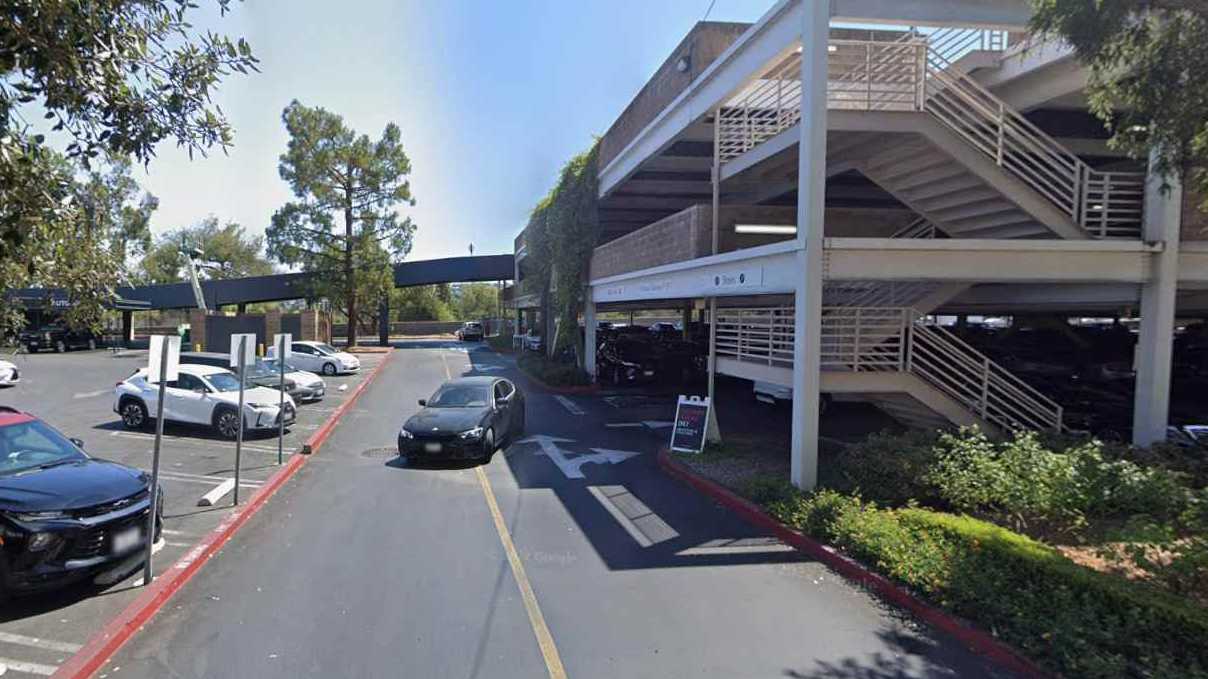 Find Best Hourly Parking Near 14006 Riverside Dr Parking Book Hourly Parking in 14006 Riverside Dr Parking