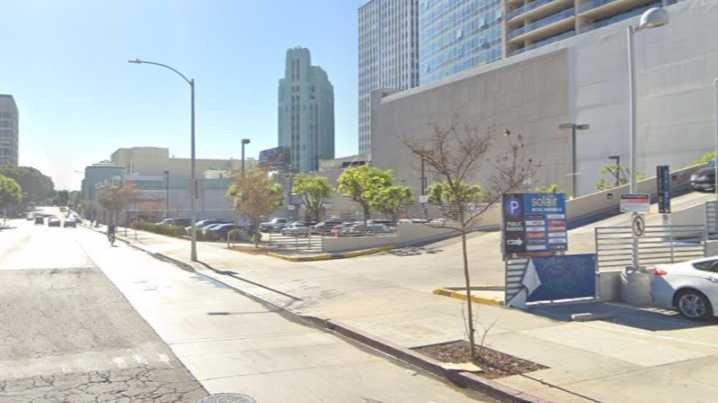 3785 Wilshire Blvd Lot