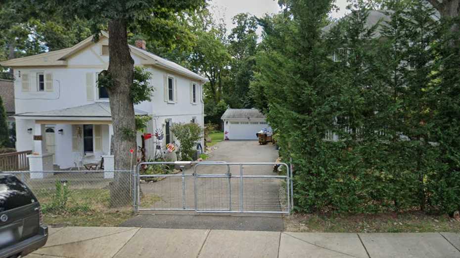 Frederick Ave Parking