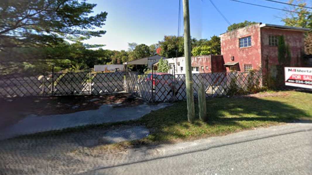 1339 North Tuckahoe Road Parking