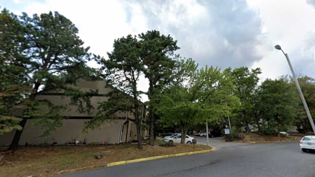 1503 Bromley Estate Parking