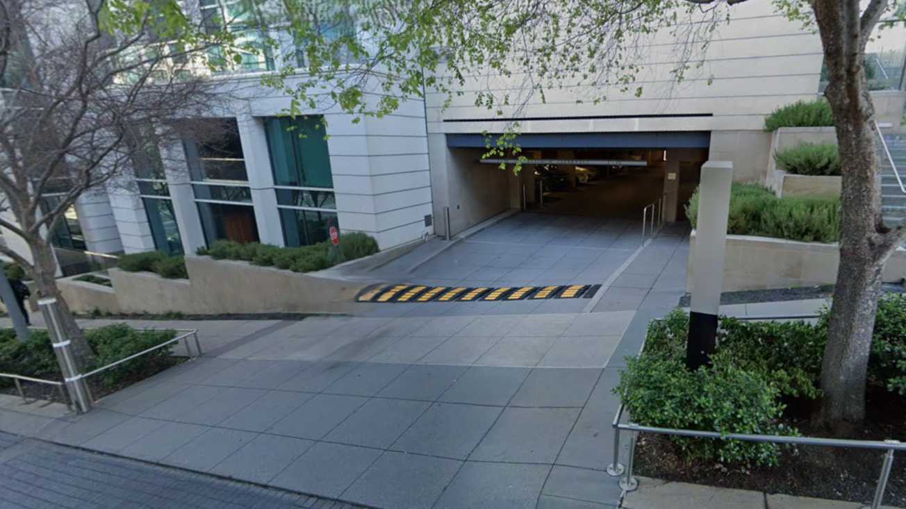 401 Harrison St Parking