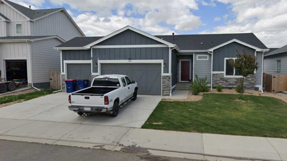 1485 S Lotus Dr Parking