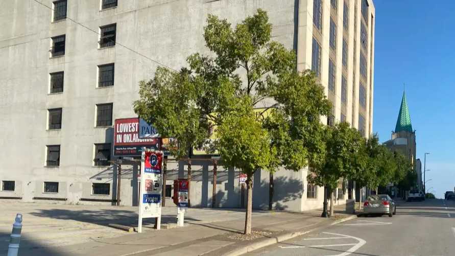 Tulsa - Lot 811 - 301 S. Cincinnati Ave.