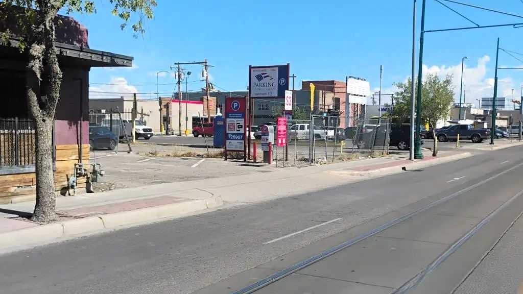 360 S. Santa Fe. - Lot 6907