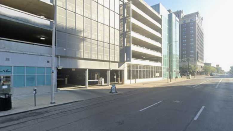 (M) MAIN STREET GARAGE