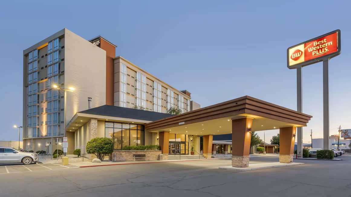 Best Western Plus RNO Airport Parking