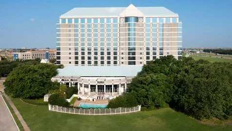 1590 Lyndon - Renaissance Dallas North