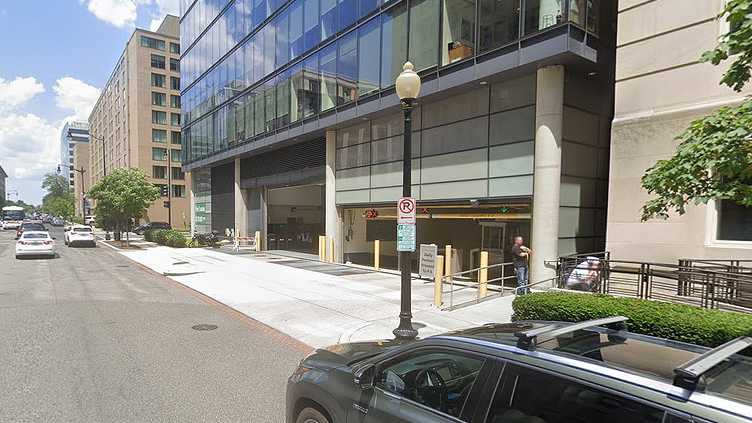 (M) AMERICA'S SQUARE - METROPOLIS MSA