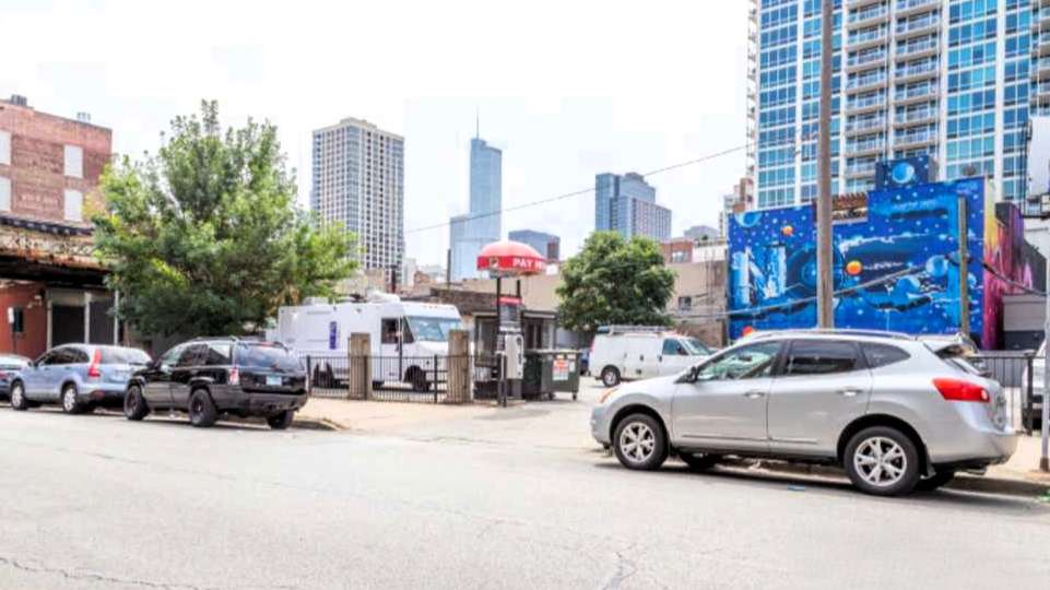 333 W. Institute Lot - Self Park