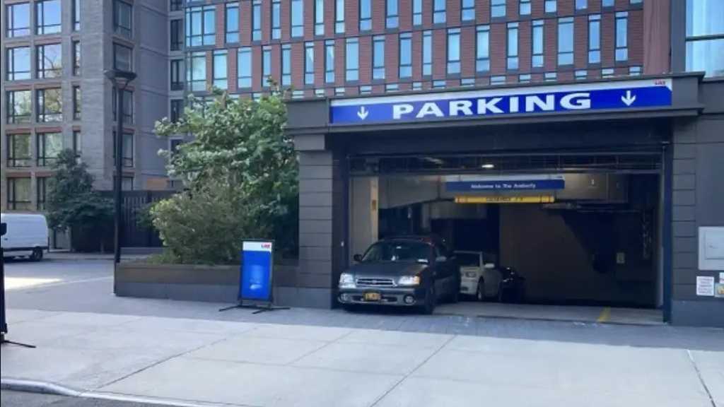 ParkX Brooklyn Cruise Parking