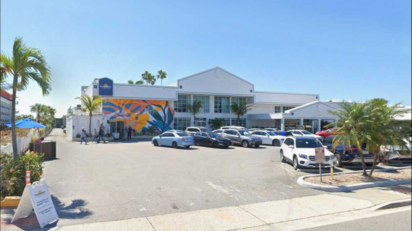 (M) Beachcomber Resort - 6200 Gulf Blvd Lot