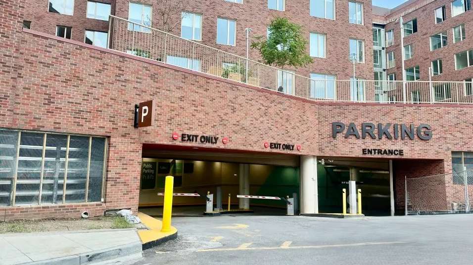 5300 Wisconsin Ave. NW - Mazza Galleria - Garage