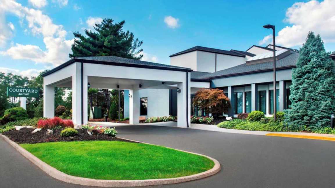 Courtyard by Marriott Cape Liberty Cruise Parking