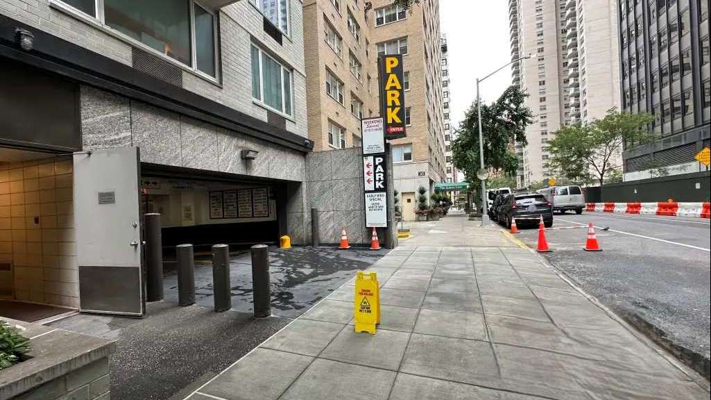 333 E 56th St Garage