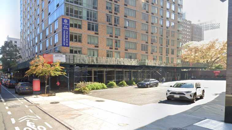 180 Myrtle Ave - Garage