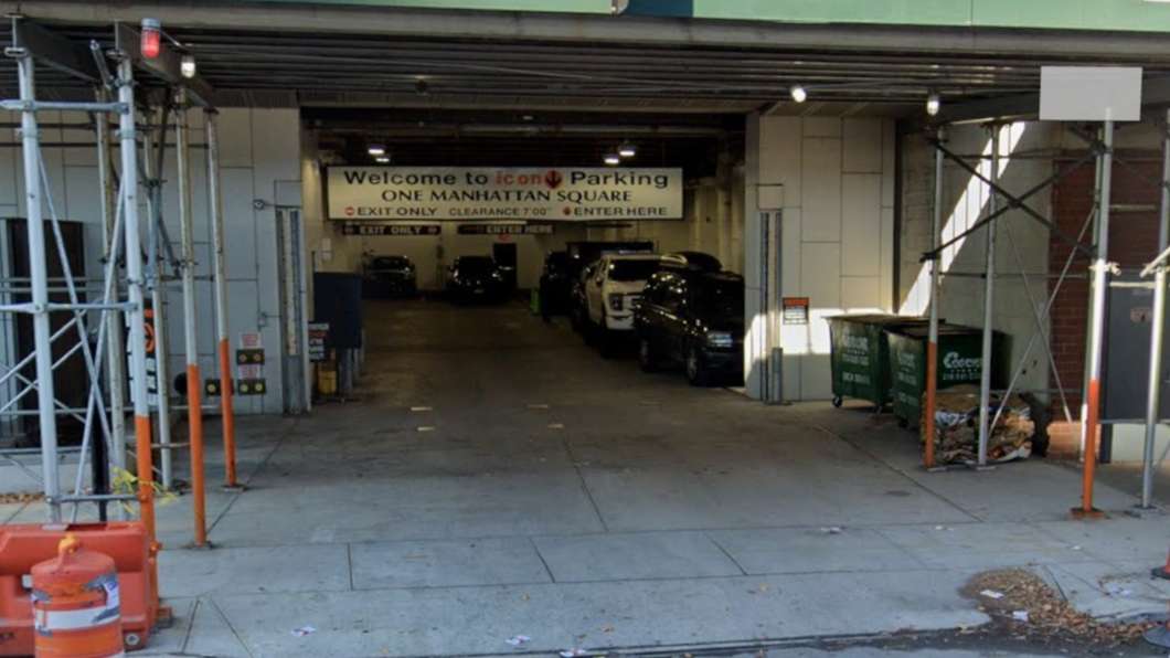 ParkX 250 South St Brooklyn Cruise Parking