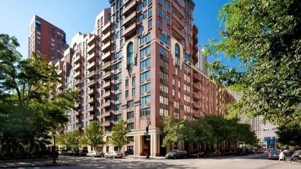 250 Albany St Parking