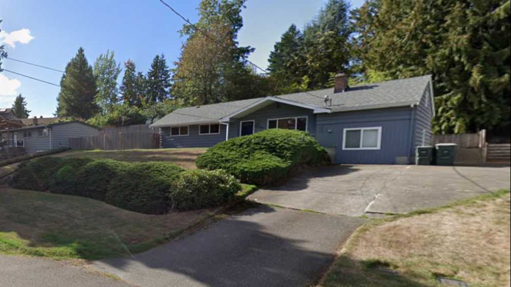 23900 77th Ave W Parking
