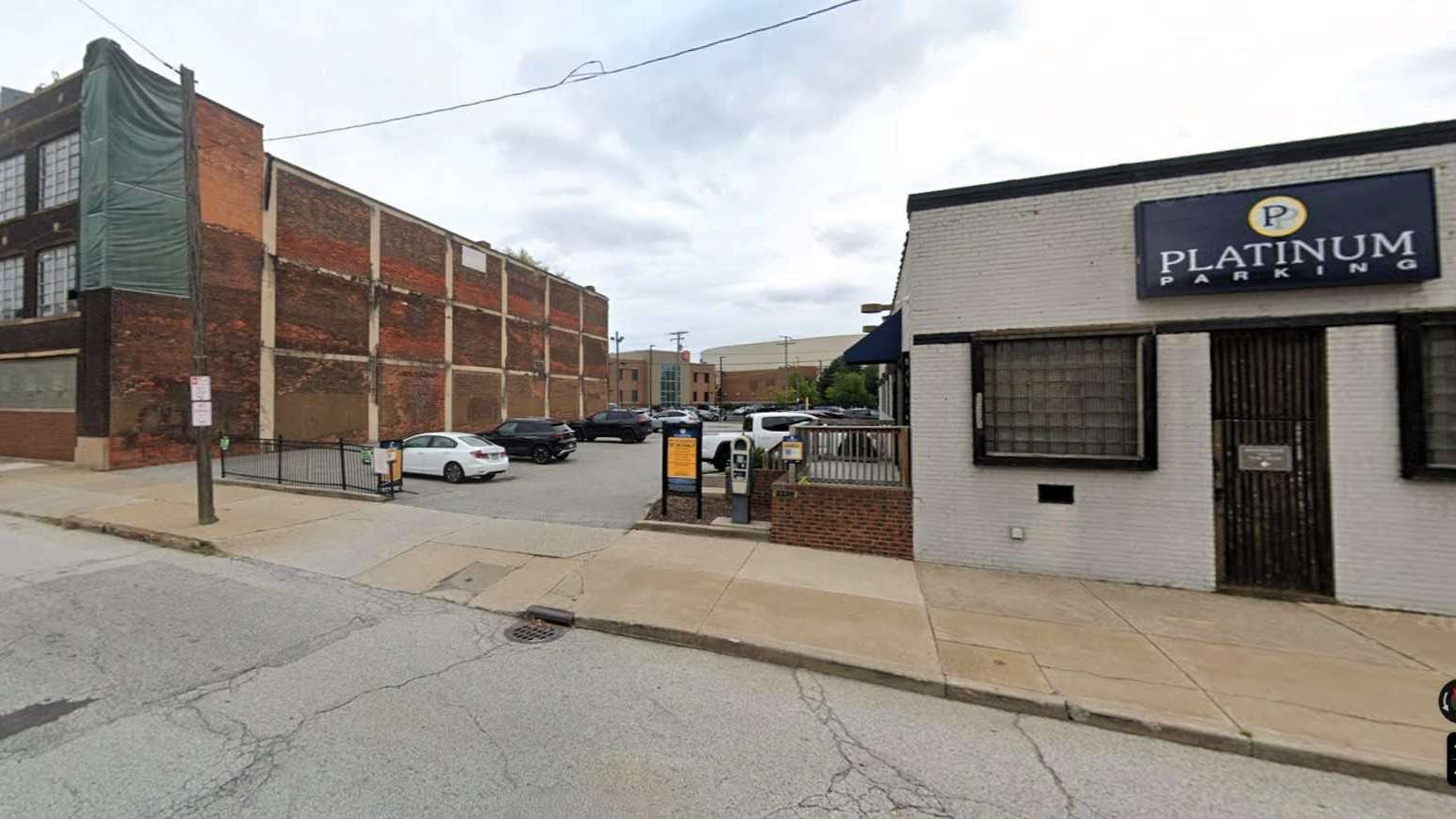 Caton Court_2171 E 14th St Parking