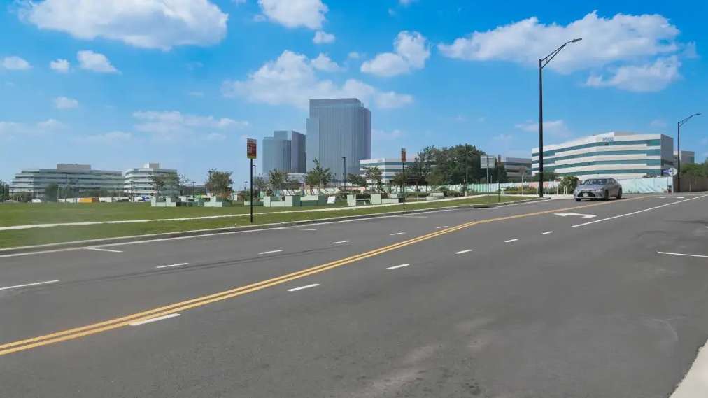 2041 Fulton Pl - Fulton Pl Street Parking Lot (P2442)