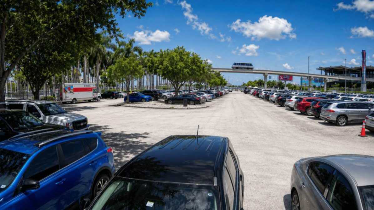 Park and Cruise LLC(425 NE 13th St) Port of Miami Cruise Parking