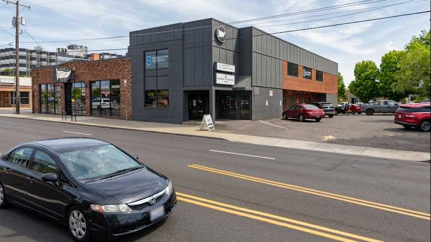 1012 N Washington St Parking