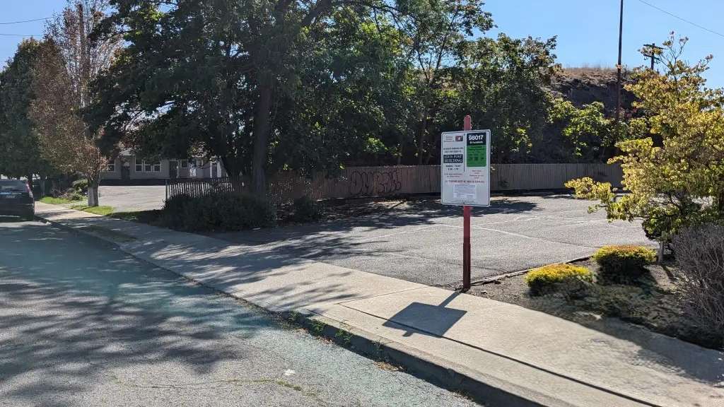 1235 N Post St - Post St Lot