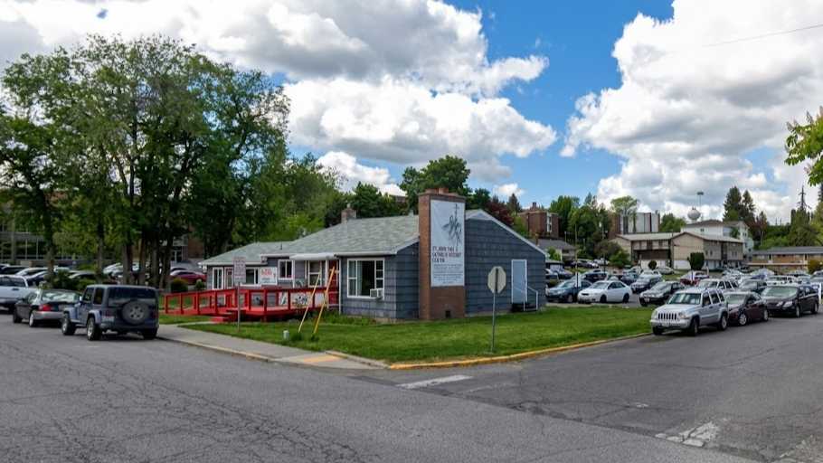 Catholic Newman Center - 837 Elm St Parking