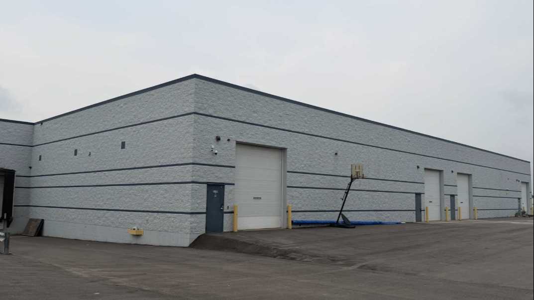 Smart Wash LLC - 1155 W Anderson Ct Parking